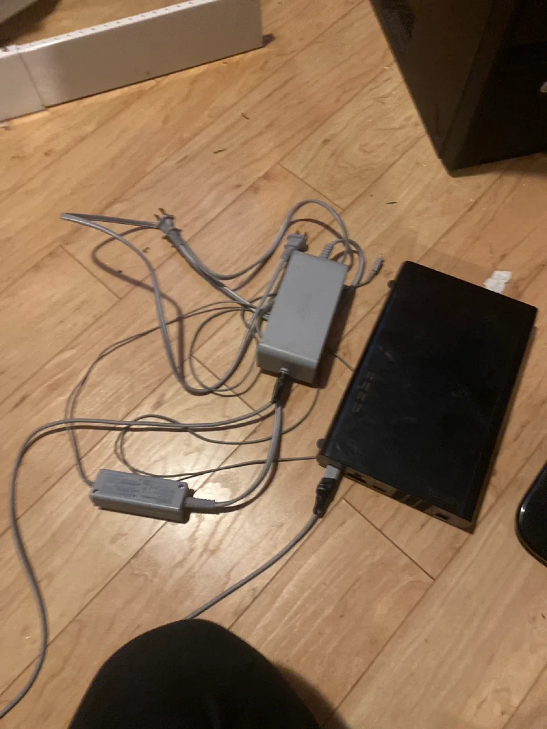 Nintendo Wii U Console with Gamepad image indicator(2)