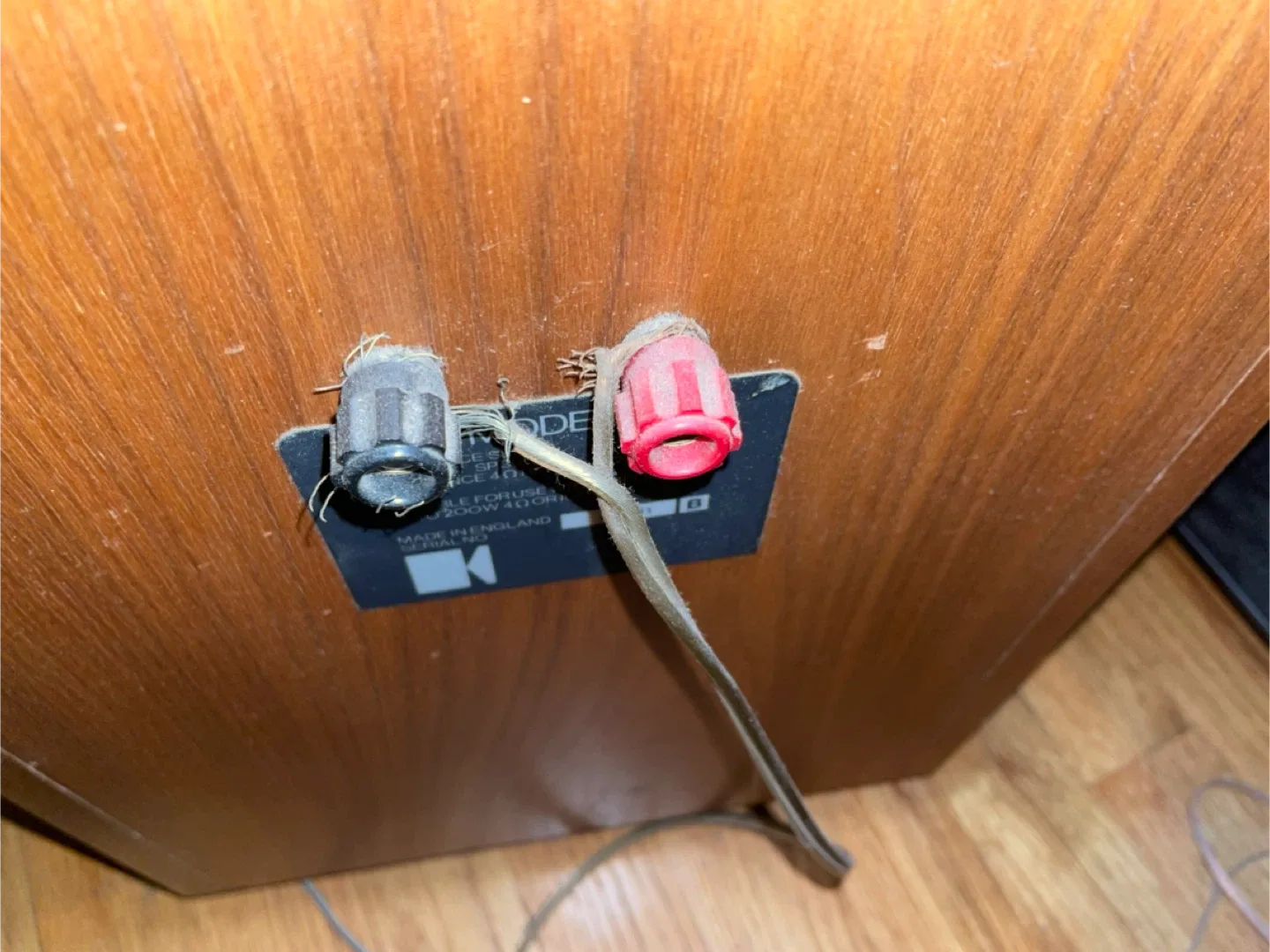 KEF Model 104/2 Speakers - Vintage Audio image indicator(6)