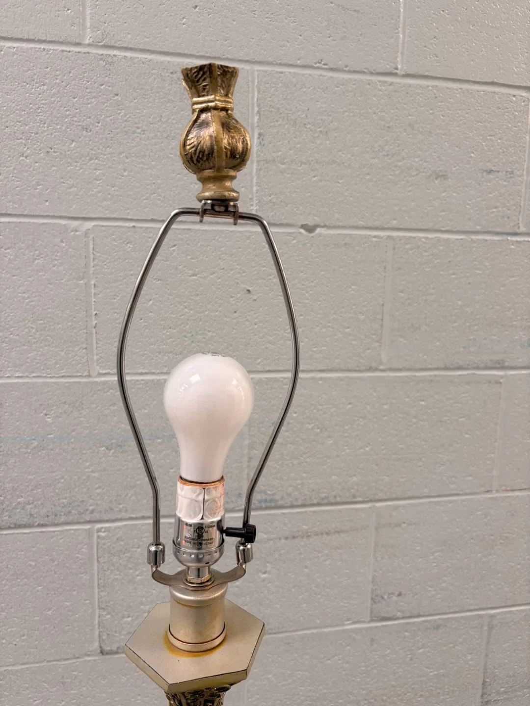 Antique Gold Floor Lamp image indicator(6)