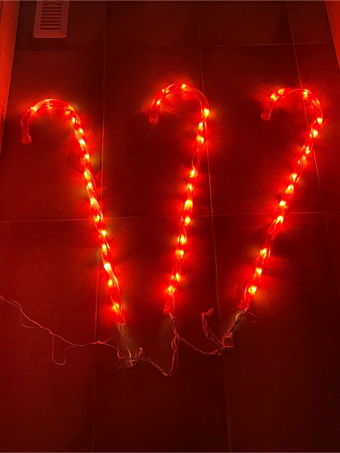 Outdoor Candy Cane Christmas Pathway Markers - Set of 12 image indicator(4)