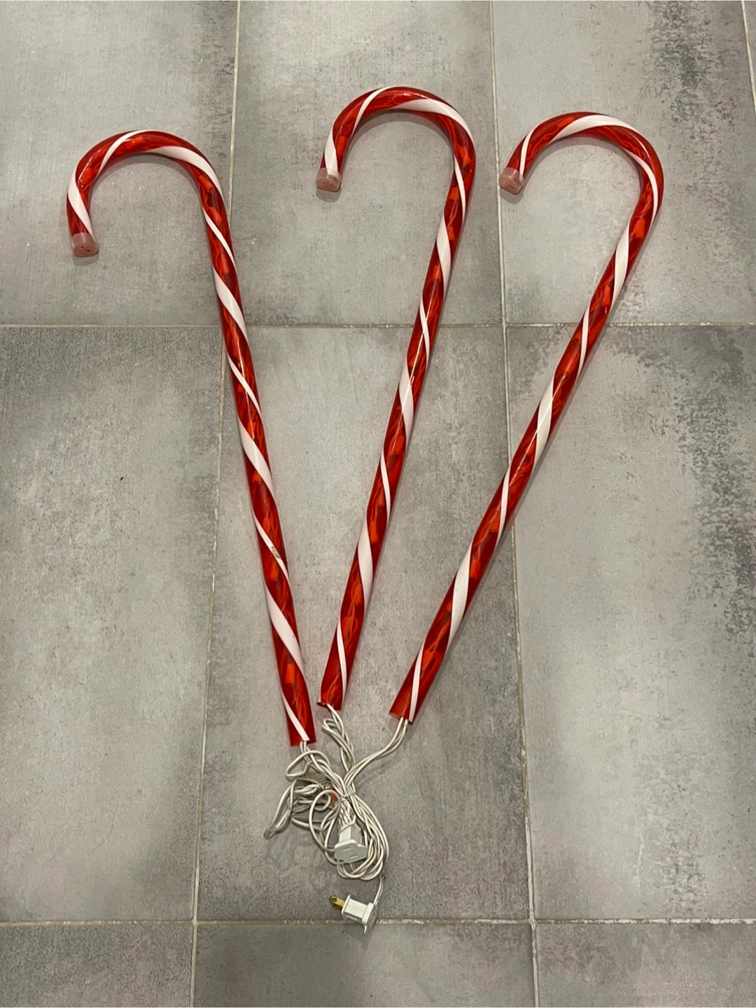 Outdoor Candy Cane Christmas Pathway Markers - Set of 12 - photo 3