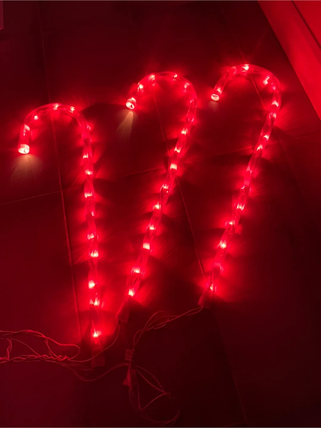 Outdoor Candy Cane Christmas Pathway Markers - Set of 12 image indicator(7)