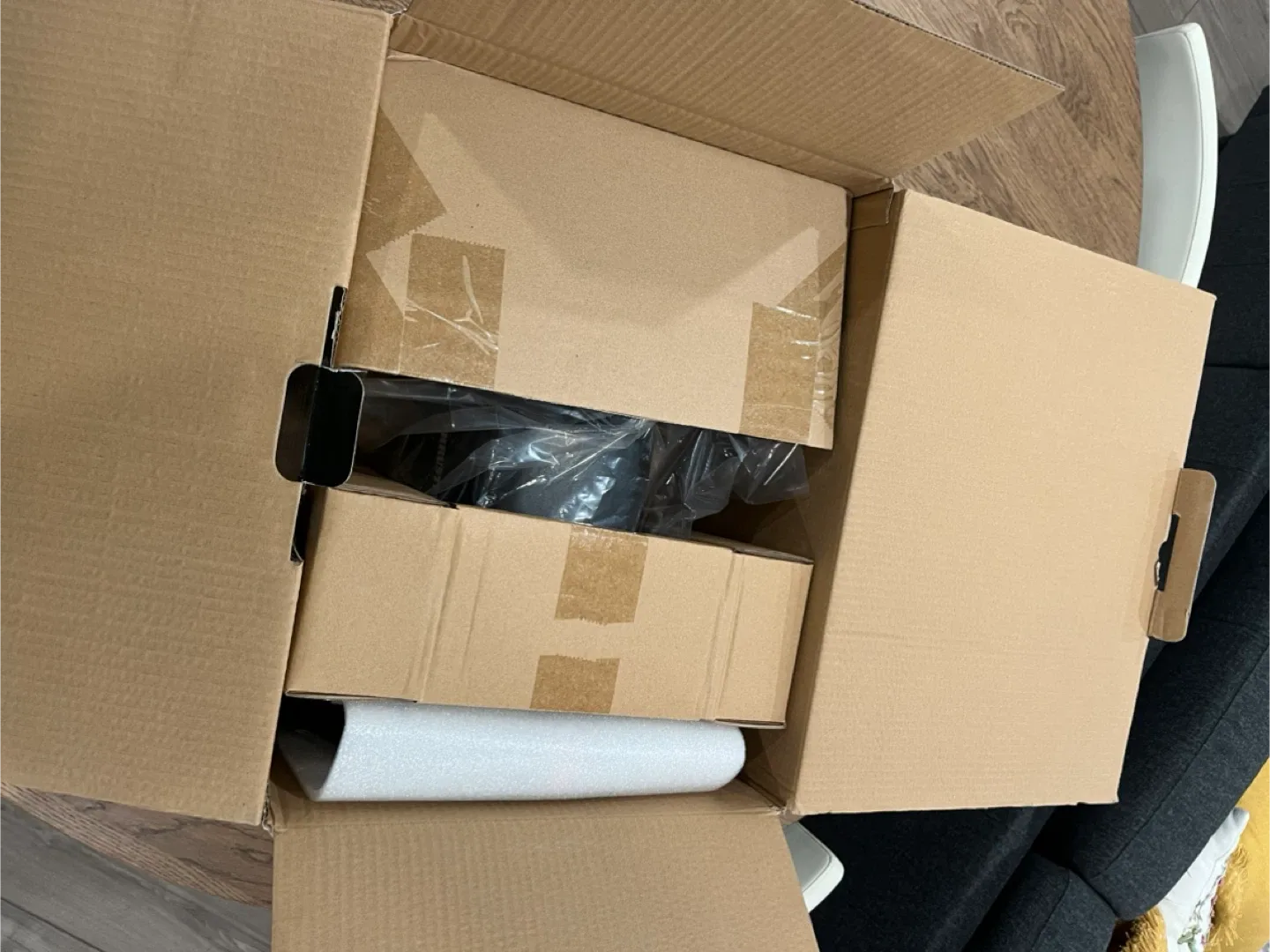 Thrustmaster T248 Brand New image indicator(4)