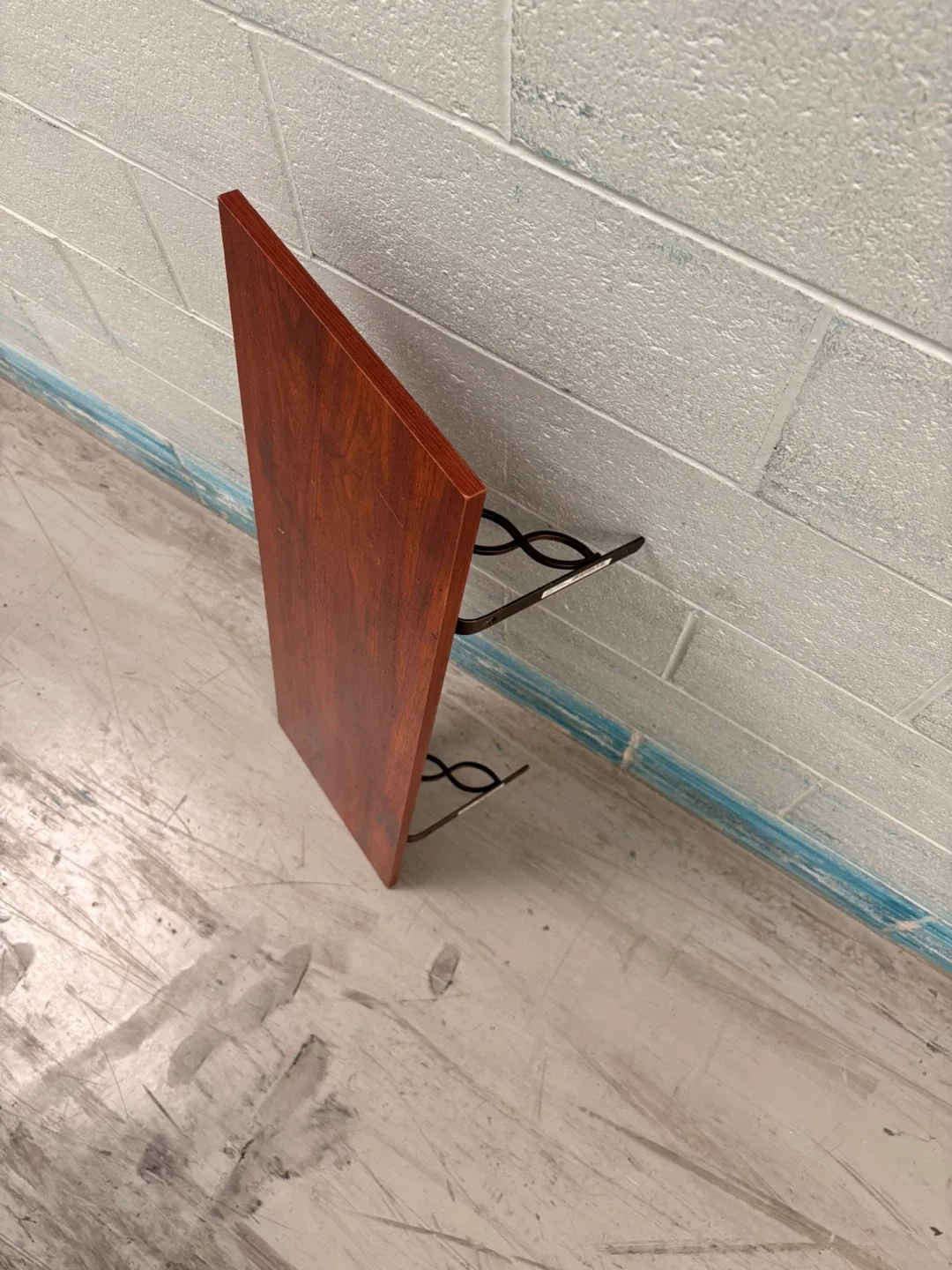 Wooden Wall Shelf with Brackets - Brown image indicator(3)