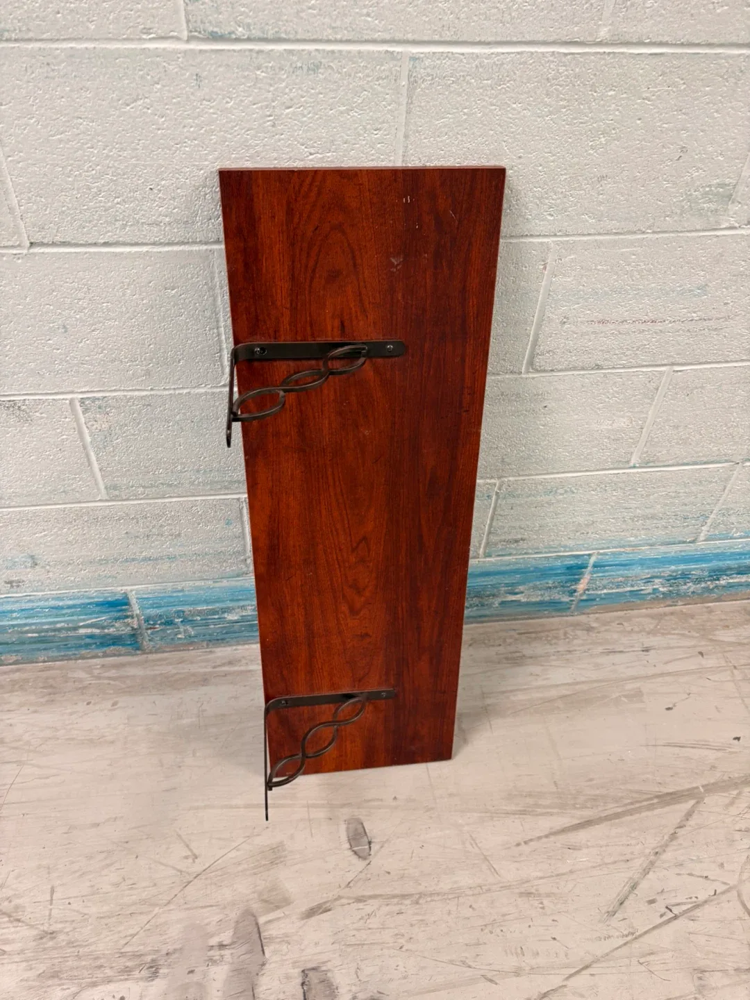 Wooden Wall Shelf with Brackets - Brown image indicator(5)