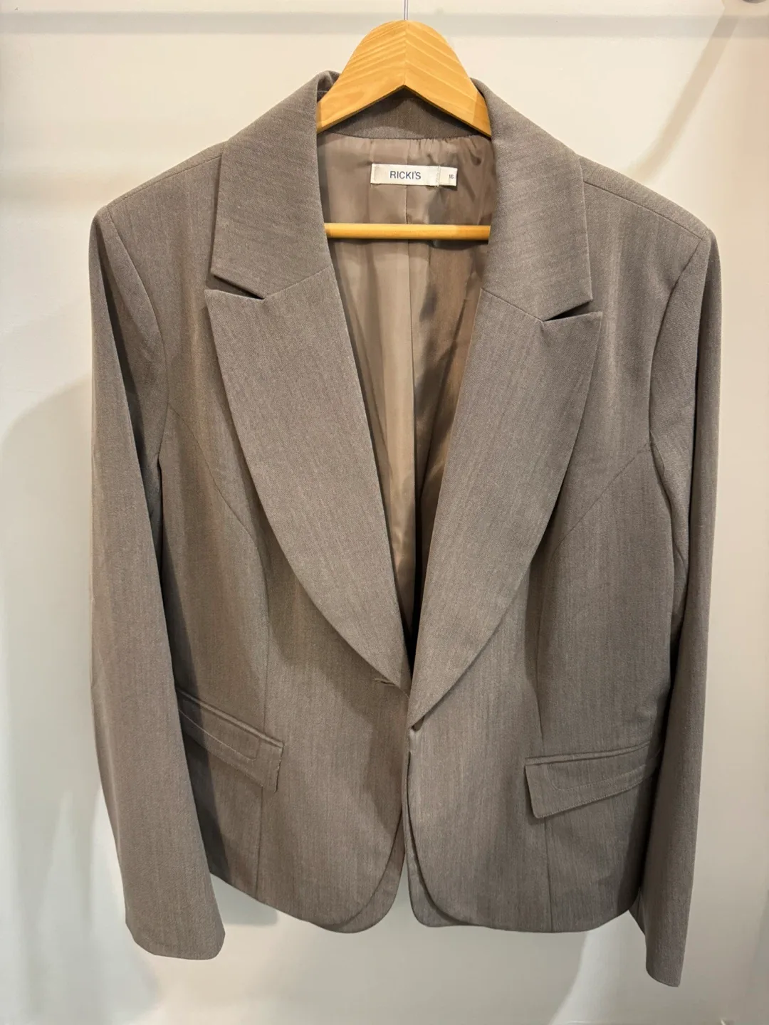 RICKI'S Brown Blazer - Size 16