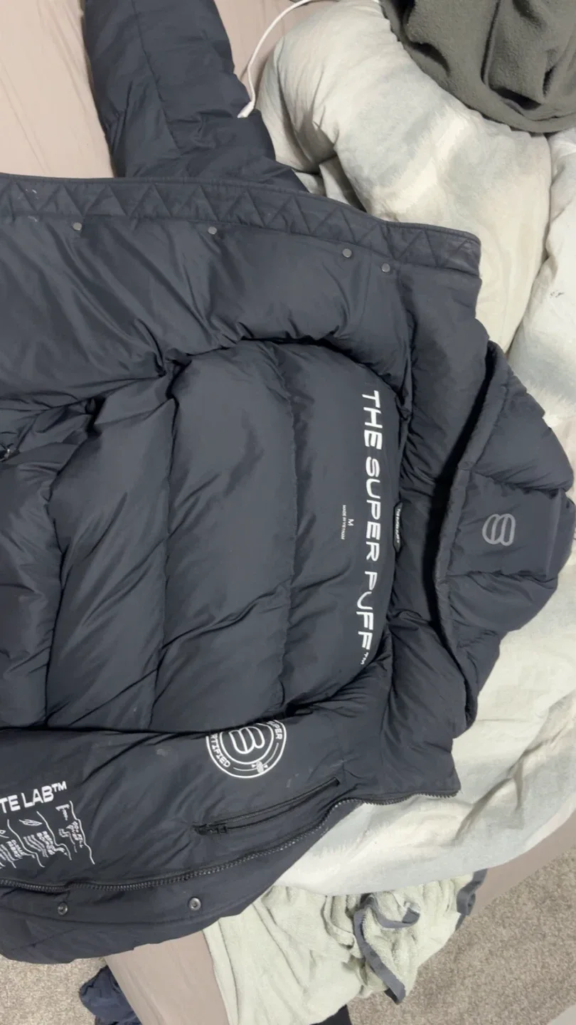 Aritzia The Super Puff™ Black, Size M image indicator(2)