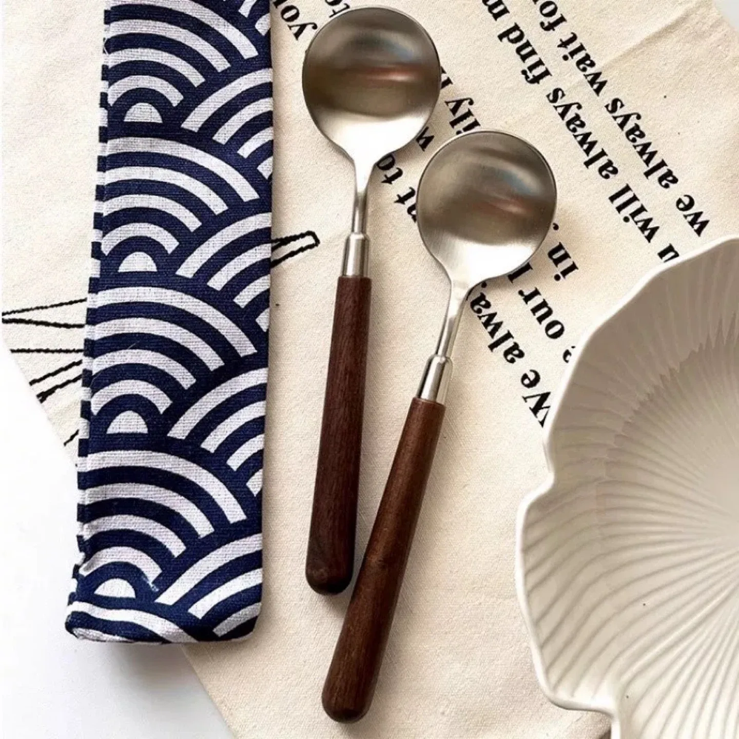 Wooden Handle Stainless Steel Spoon（three pieces） image indicator(3)