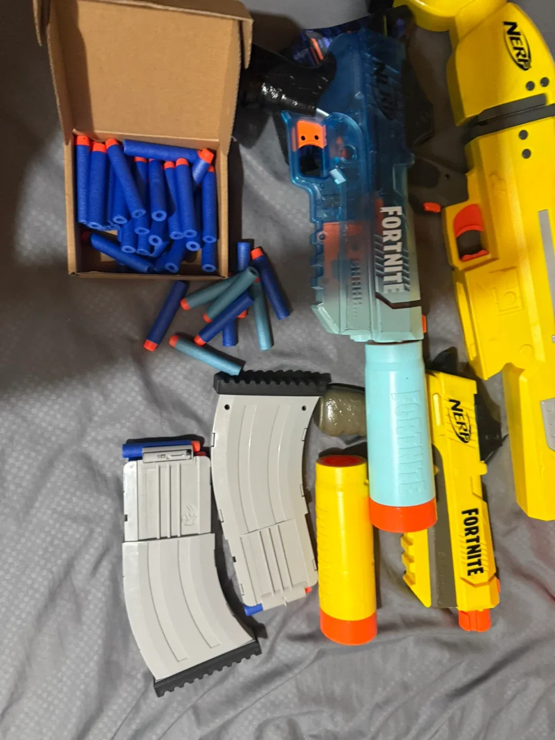 Nerf Fortnite Blasters with Darts & Accessories image indicator(3)