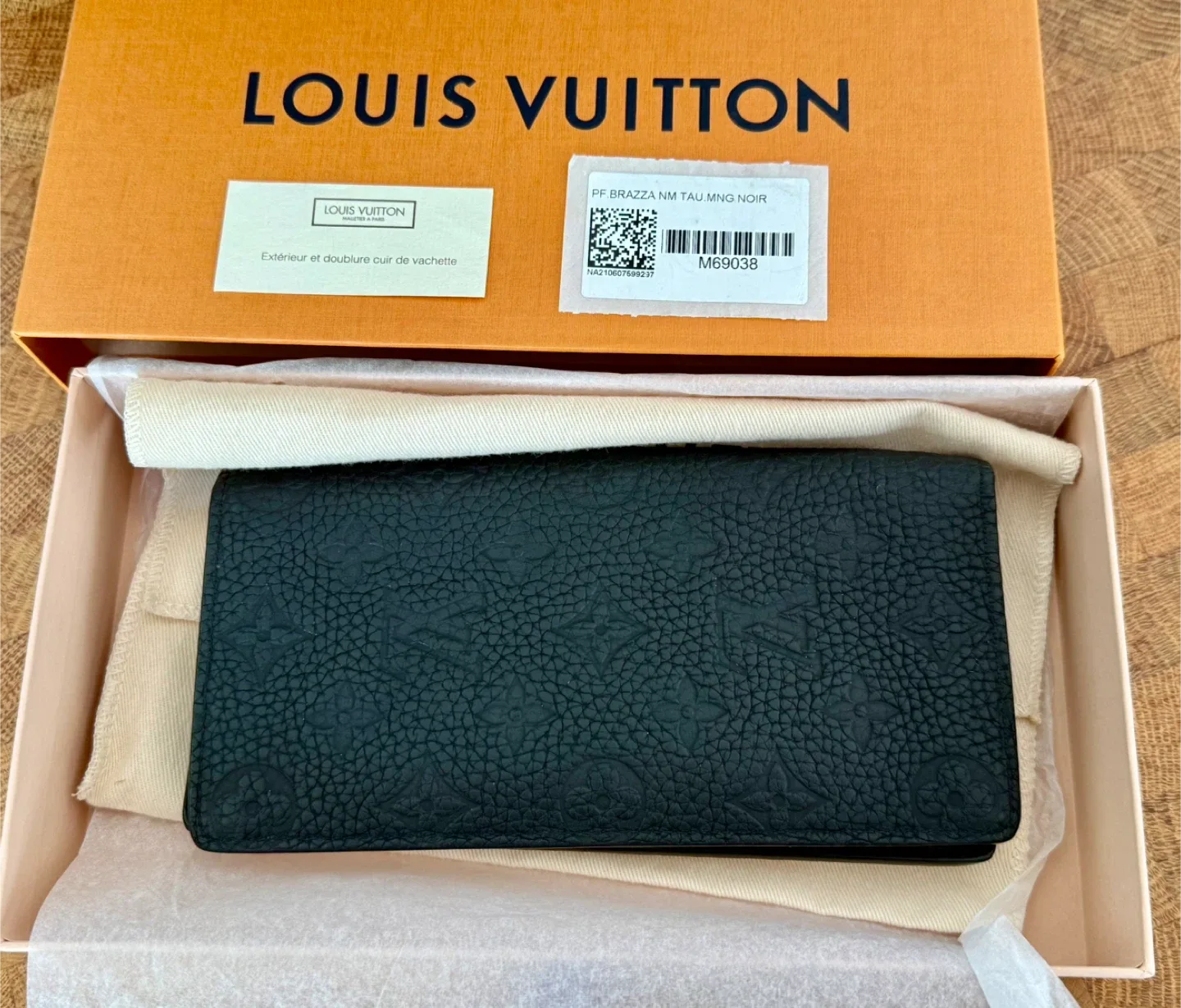 Louis Vuitton Brazza Wallet Black Signature SG