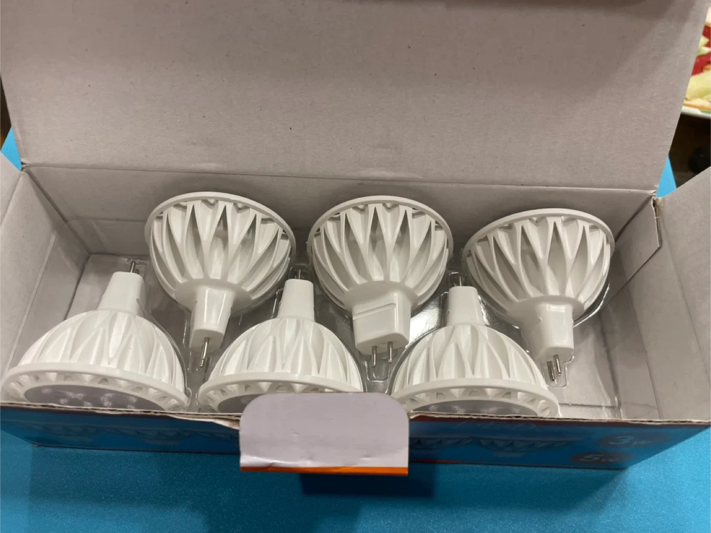 6-Pack 5W LED Spotlight Bulbs - New in Box! image indicator(3)