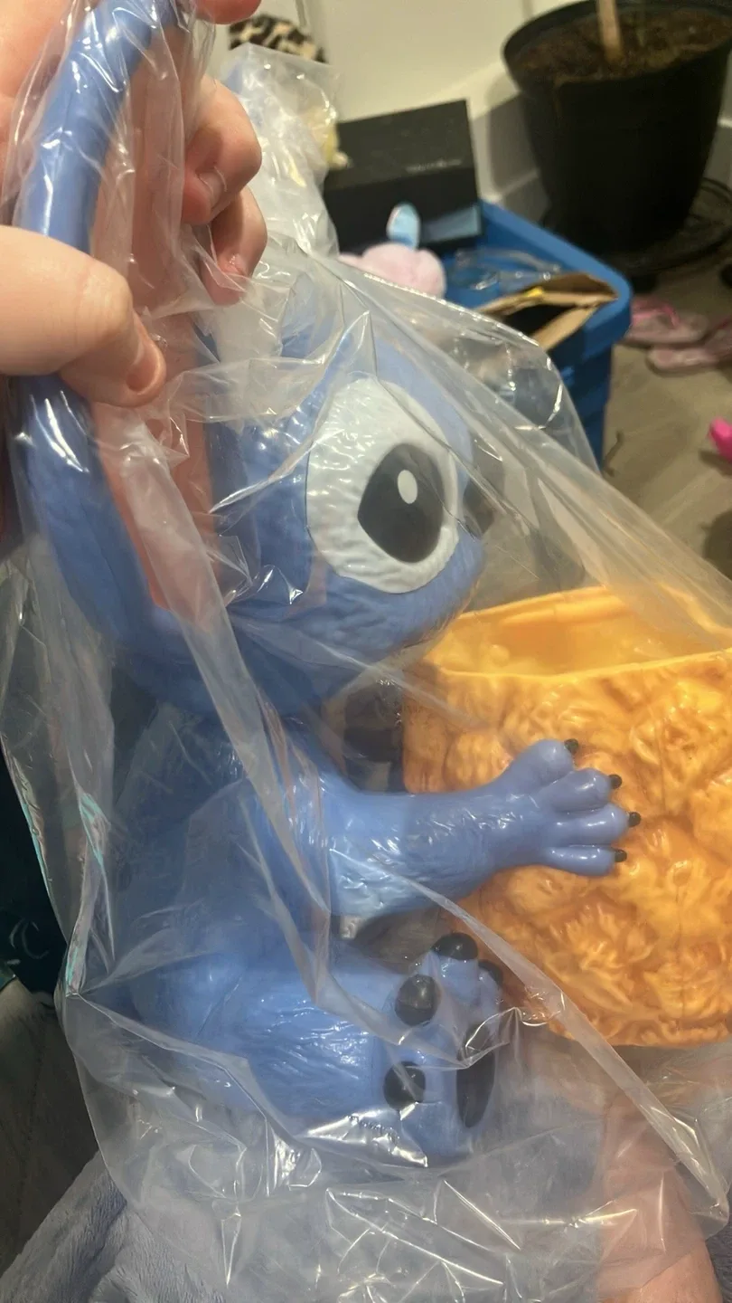 Limited edition, Stitch Popcorn Bucket image indicator(4)