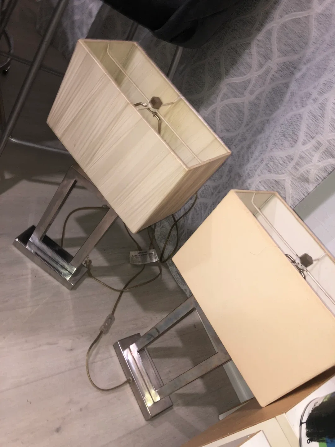 Pair of Rectangle Lamps image indicator(3)