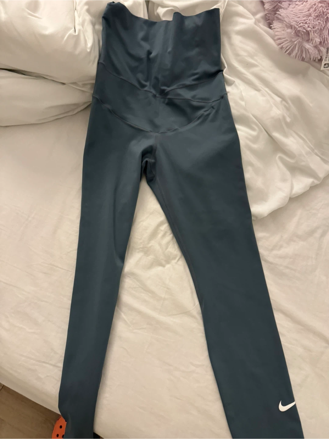 Nike Leggings - Size Small new