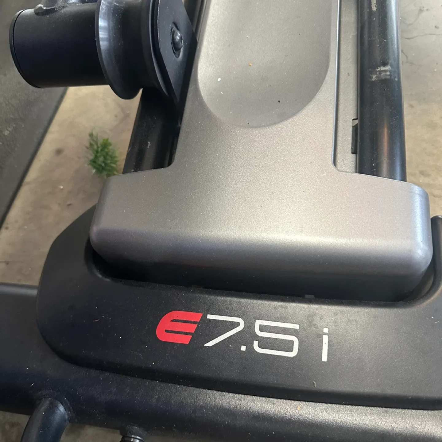 NordicTrack E 7.5i Elliptical Gym Equipment image indicator(3)