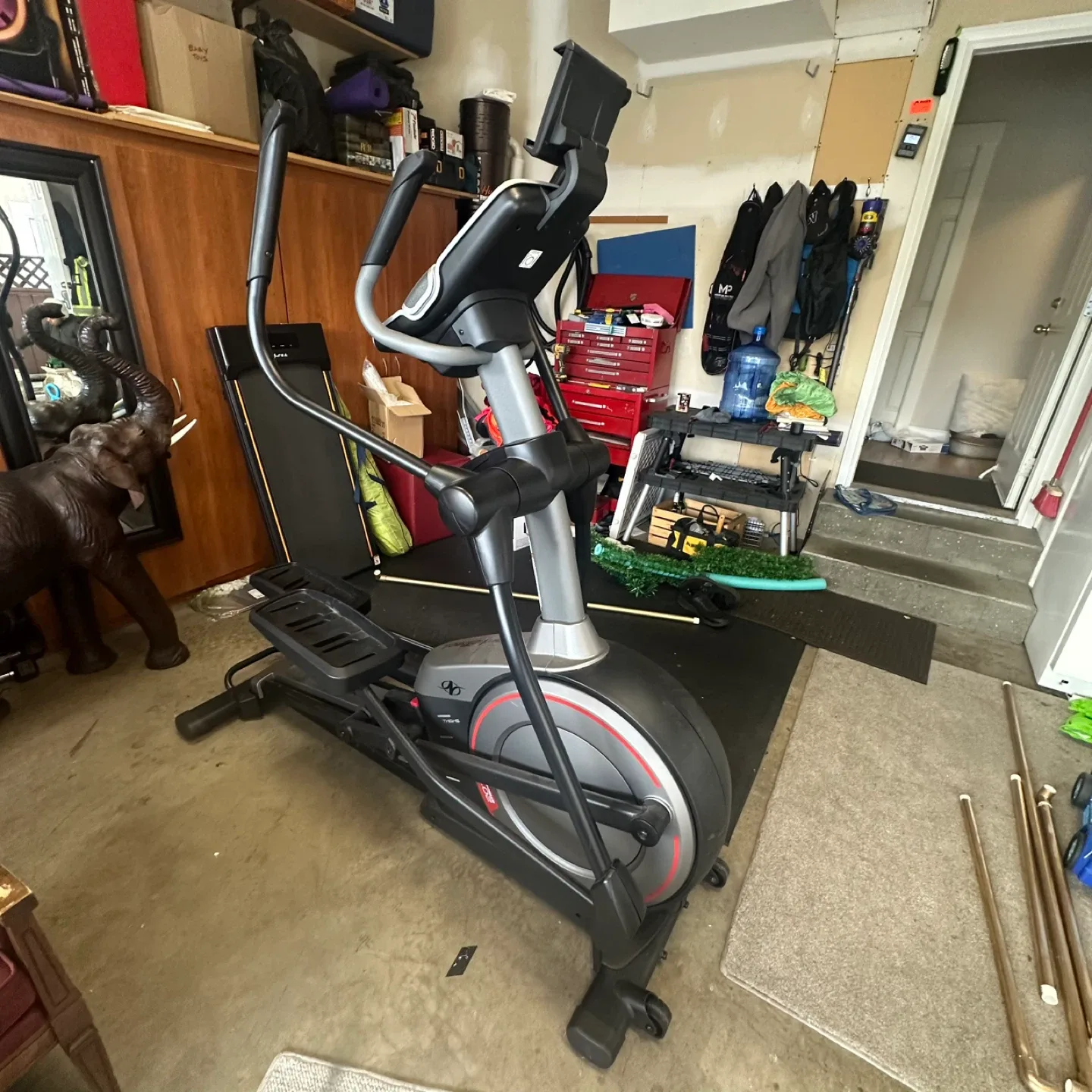 NordicTrack E 7.5i Elliptical Gym Equipment image indicator(2)