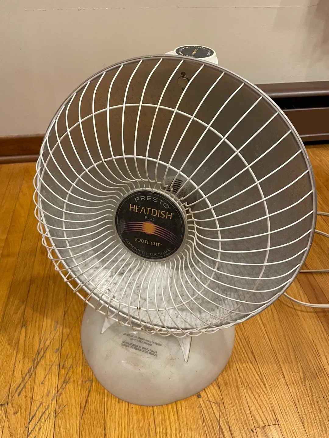 Presto HeatDish Plus Footlight Heater