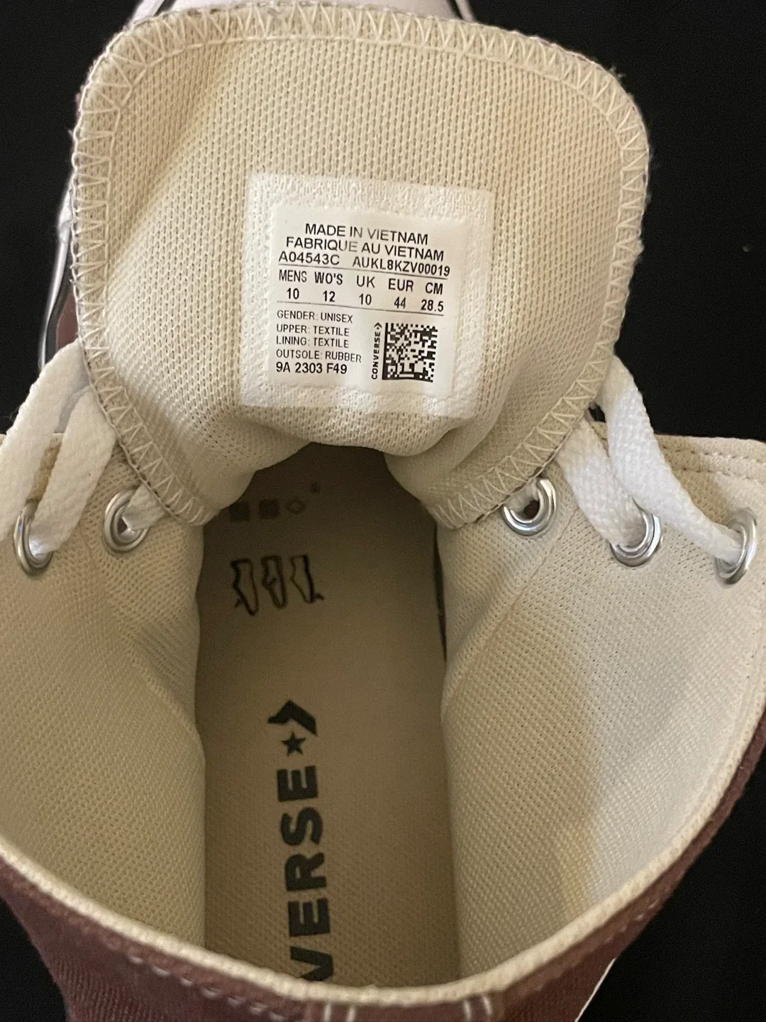 Converse Chuck Taylor All Star High Top - Size 10 image indicator(3)