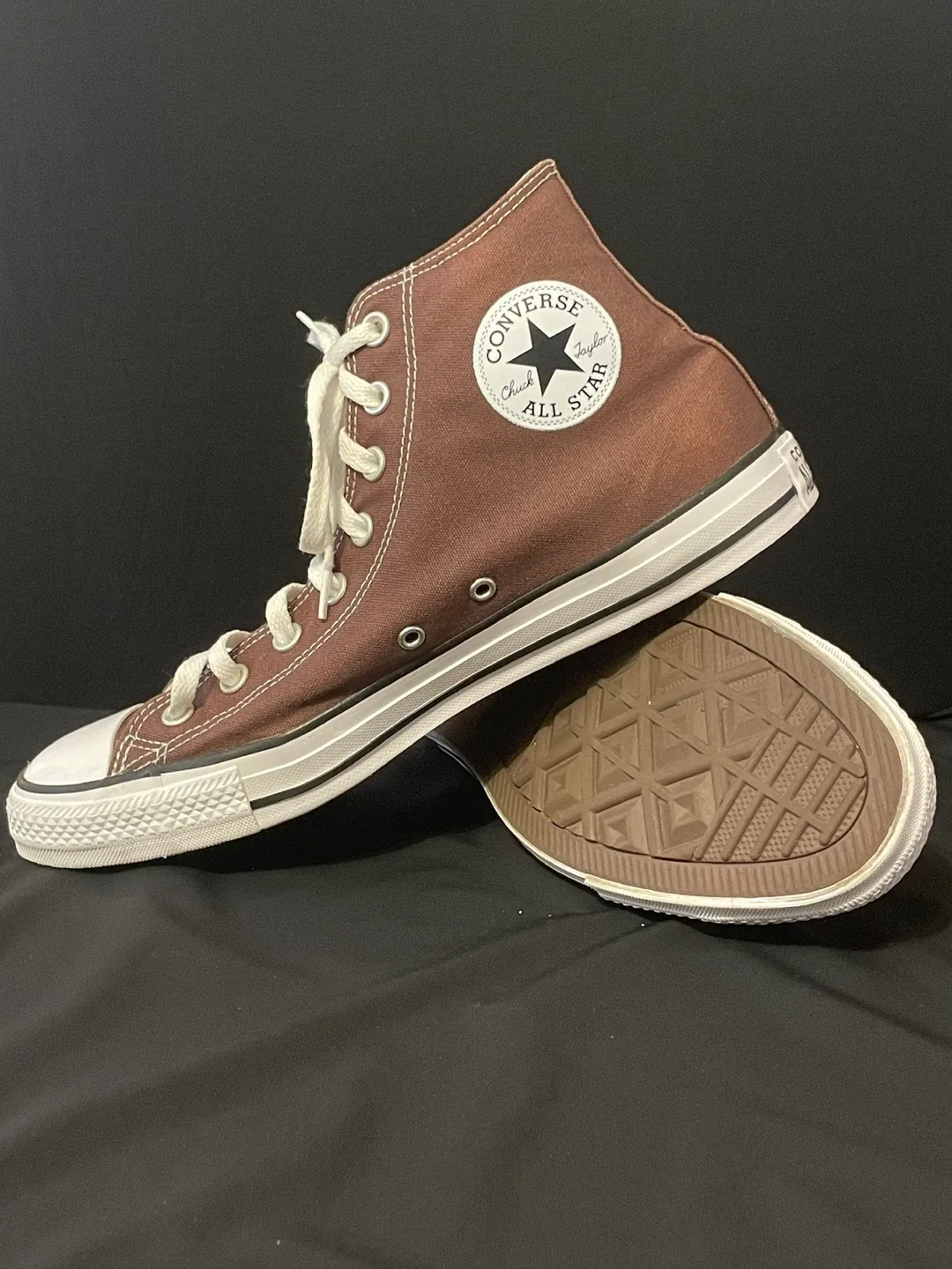 Converse Chuck Taylor All Star High Top - Size 10