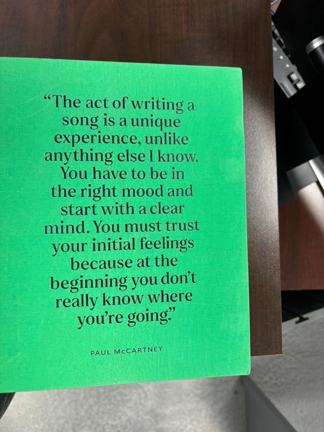Paul McCartney 'The Lyrics: 1956 to the Present' Book image indicator(6)