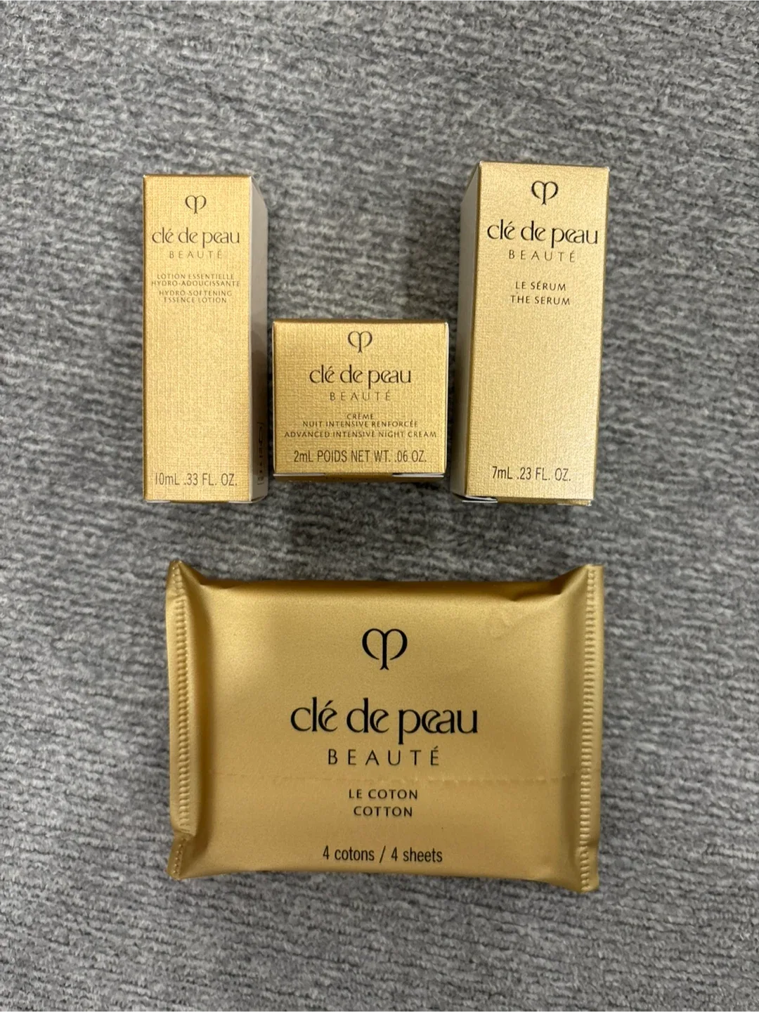 Clé de Peau Beauté Skincare Set