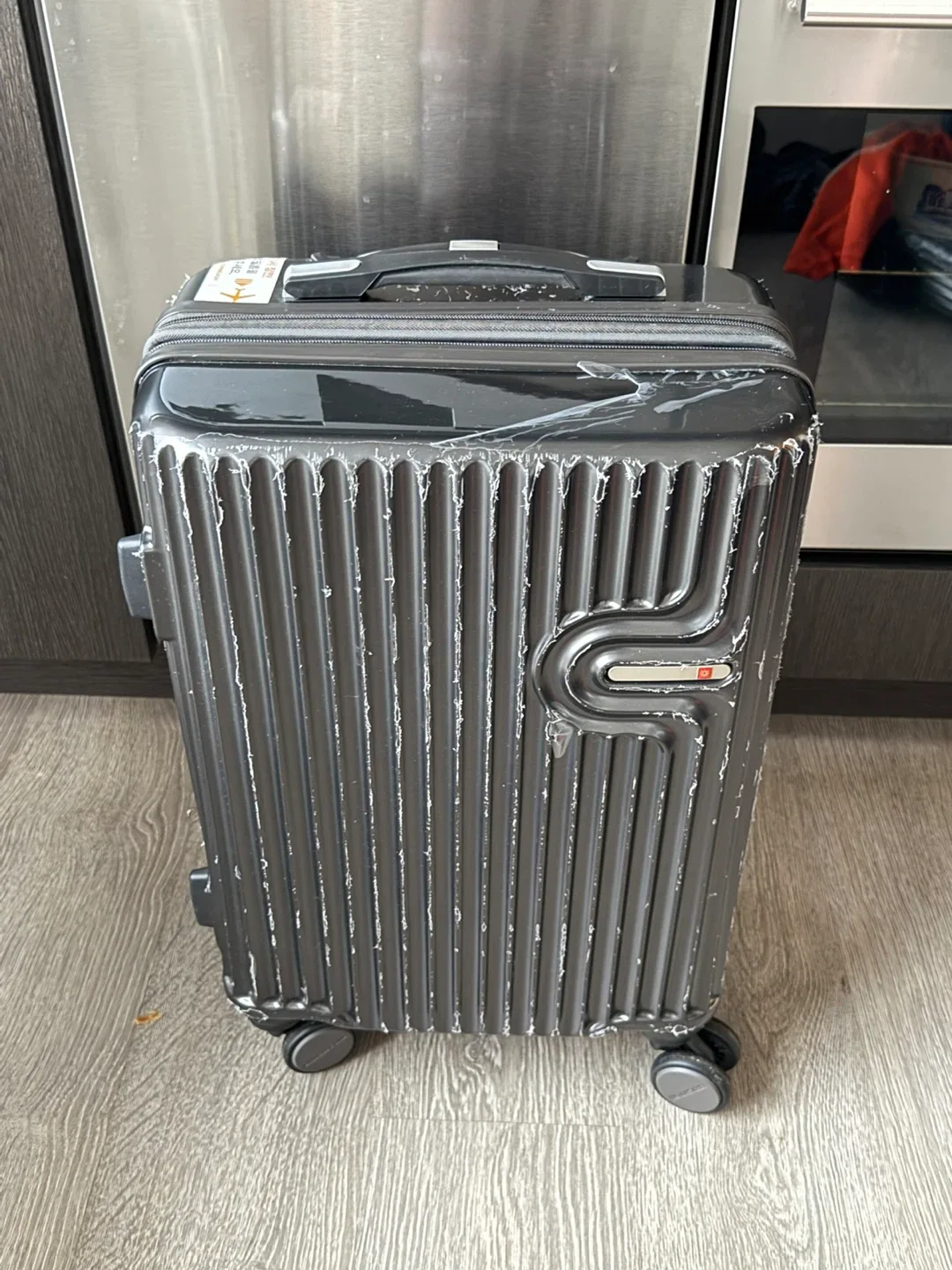 Travel Luggage Bag Wheels Black Medium