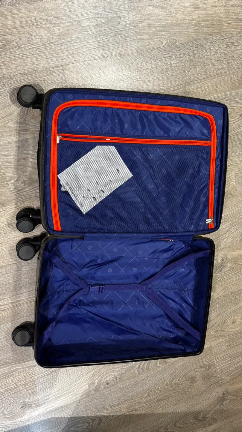 Travel Luggage Bag Wheels Black Medium image indicator(9)