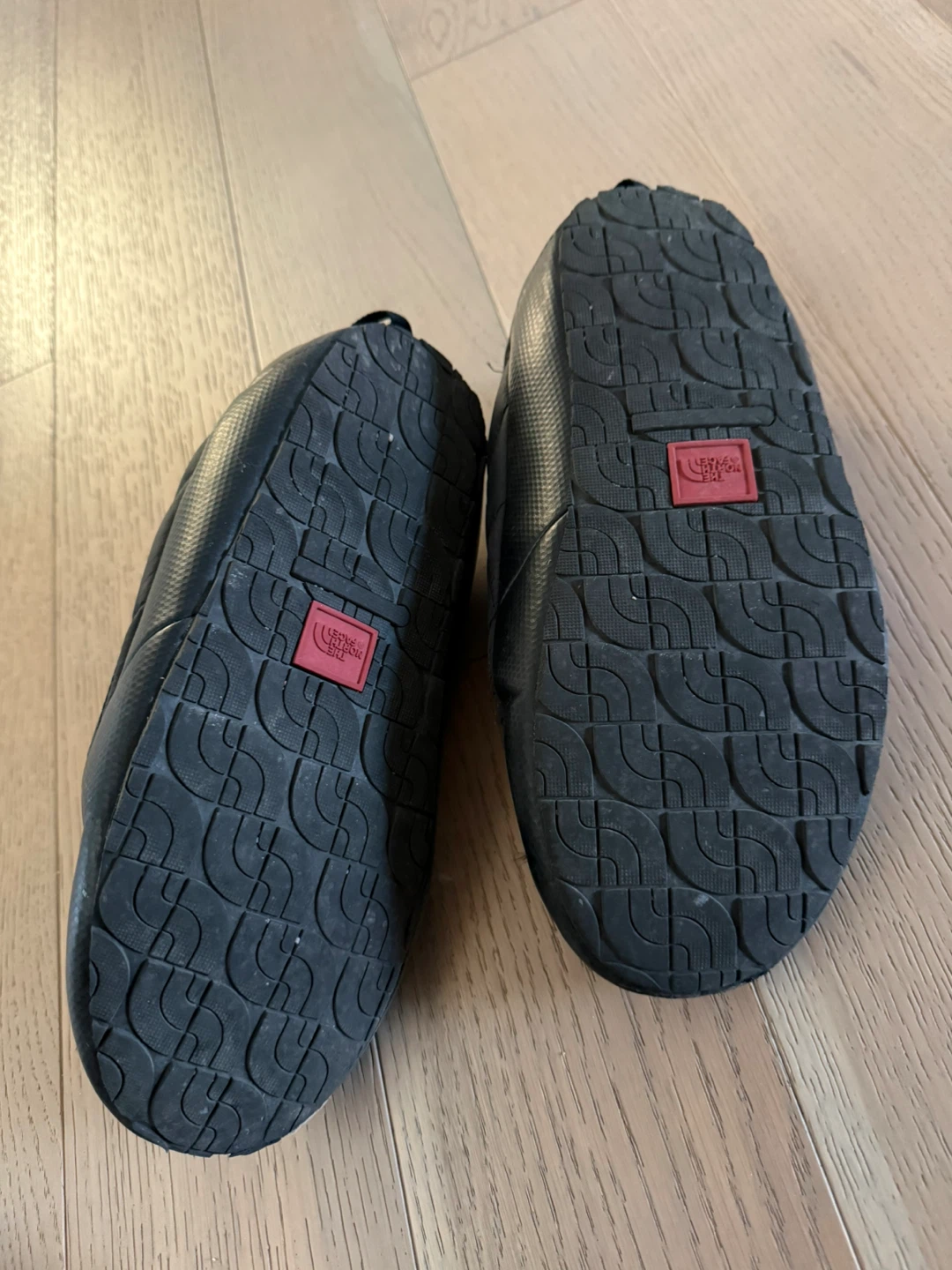 North face puffer shoes - men’s size 10 - photo 4