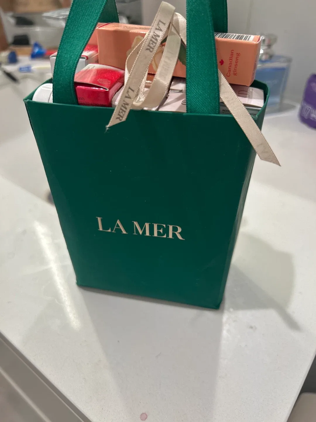 La Mer, Dior, Shiseido, La Roche-Posay Skincare Lot image indicator(9)