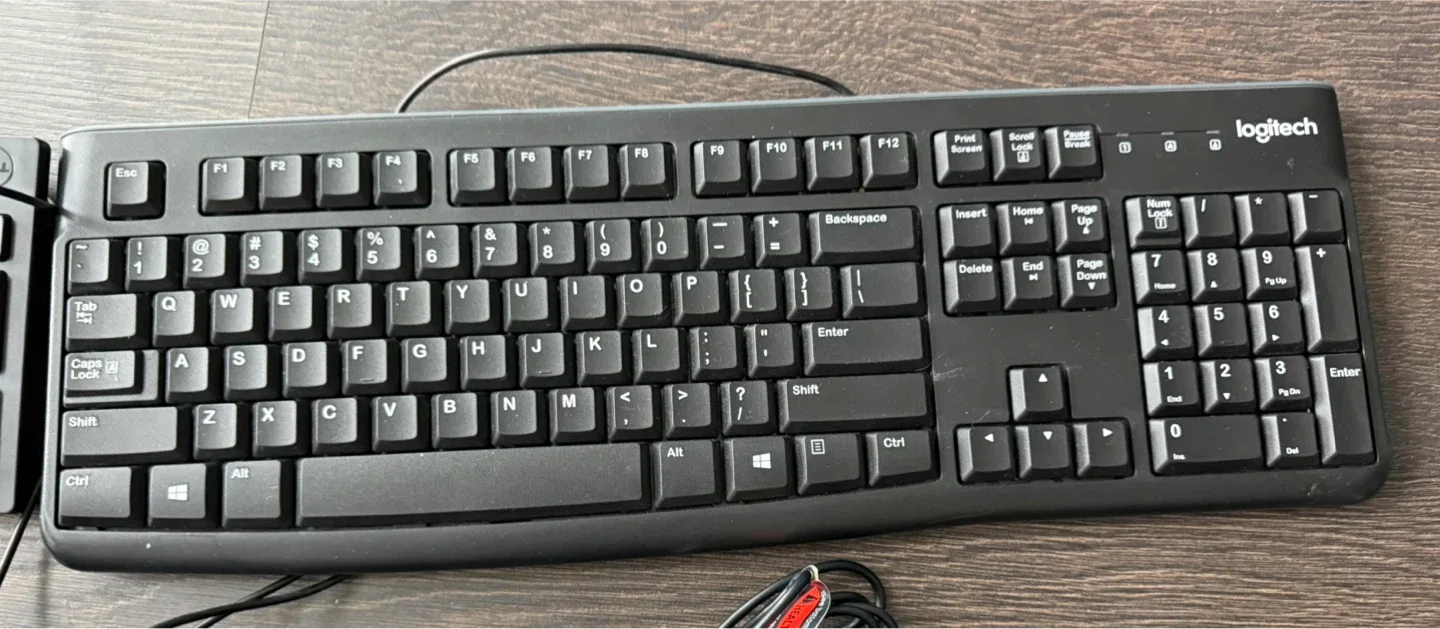 5 Keyboards – Dell, Logitech, Microsoft + Trackball Mouse image indicator(2)