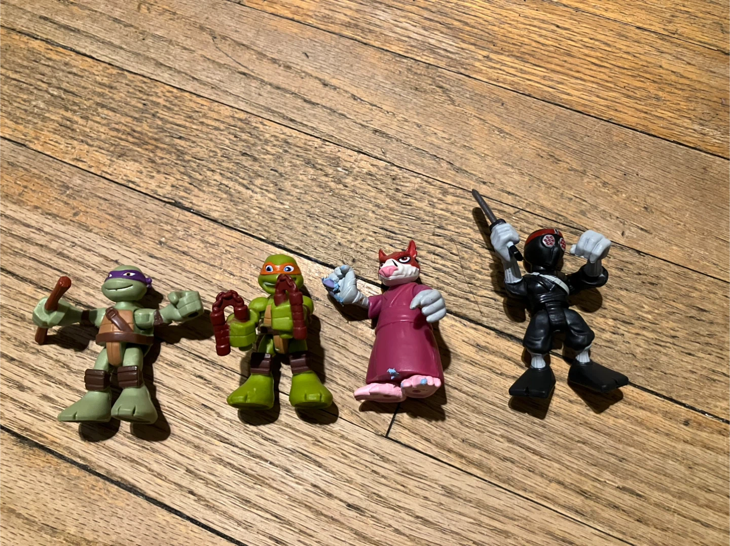 Teenage Mutant Ninja Turtles Action Figures Lot