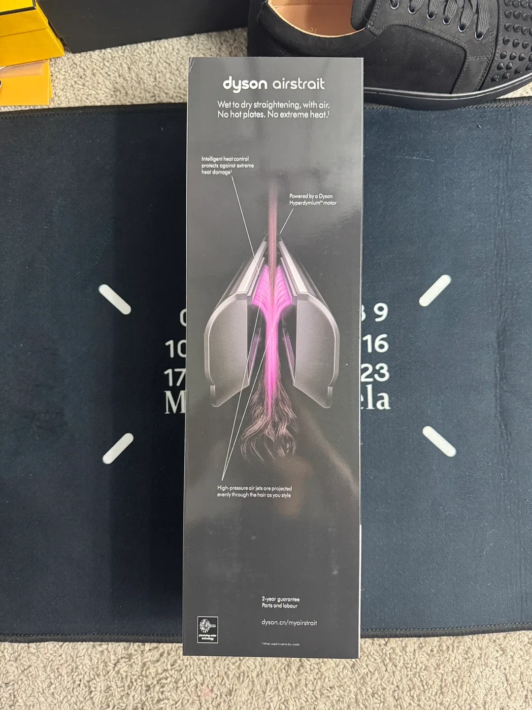 Dyson Airstrait Hair Straightener - New in Box! image indicator(2)