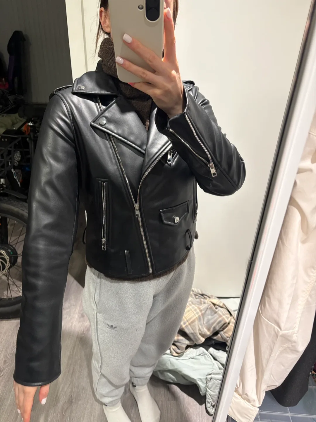 Zara Black Faux Leather Biker Jacket - Size S image indicator(4)