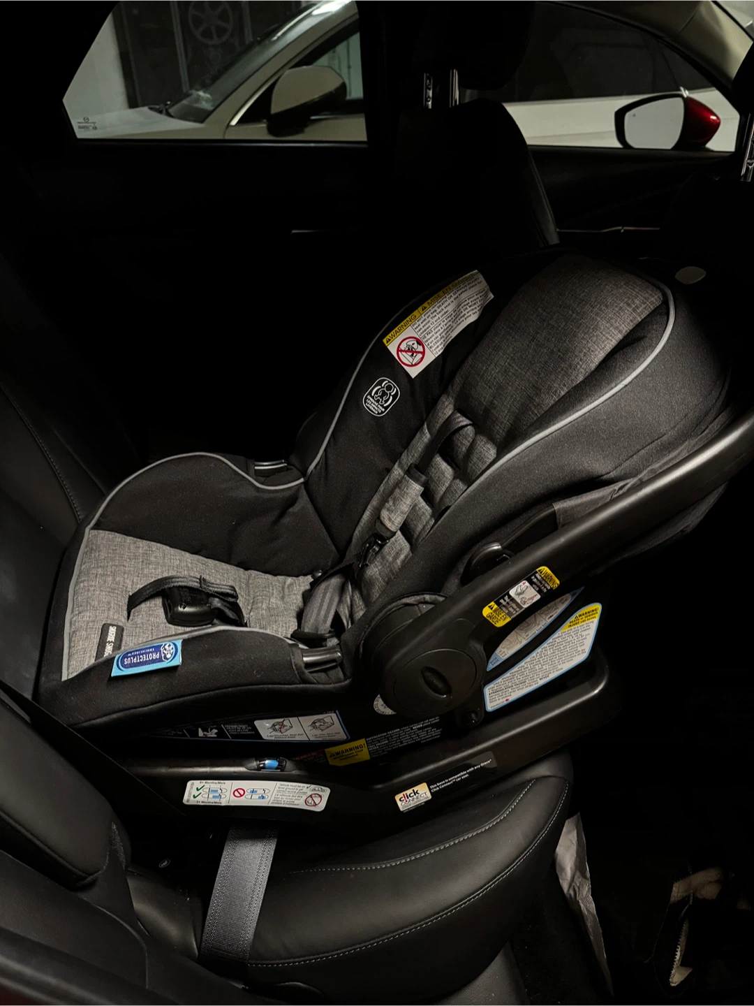 Graco SnugRide SnugLock 35 Infant Car Seat - photo 4