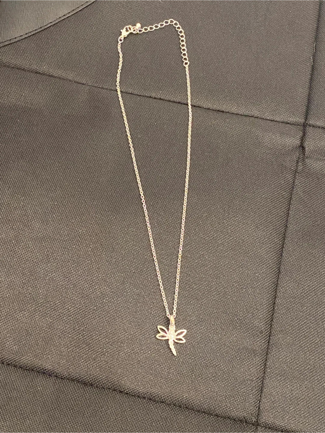 Girl’s Dragonfly Pendant Necklace image indicator(2)