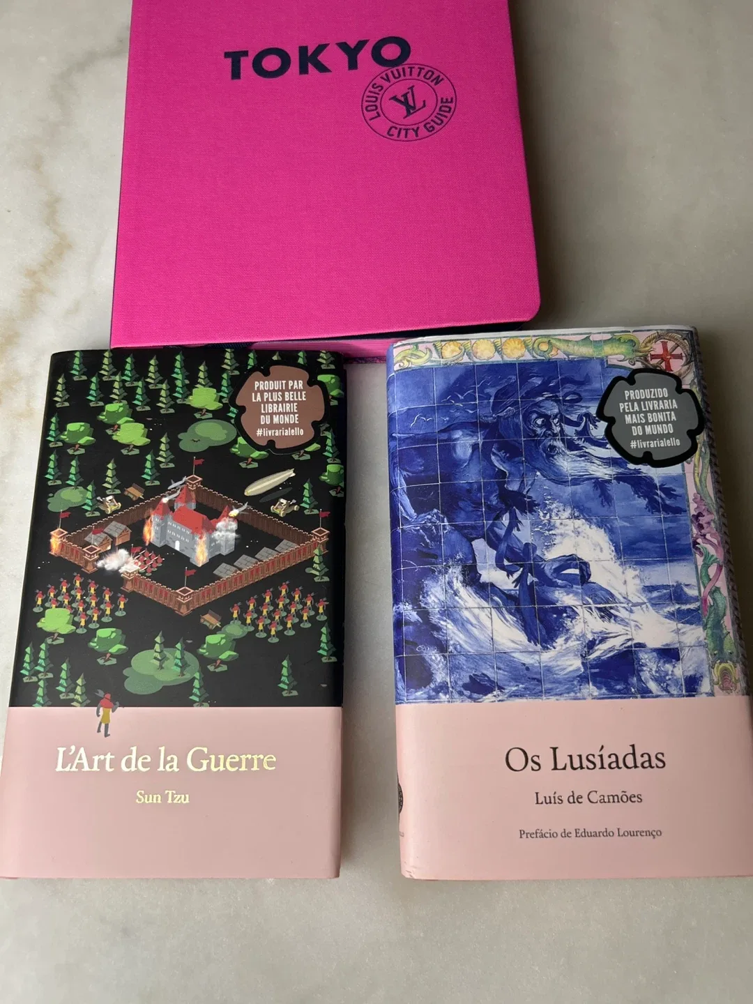 Louis Vuitton City Guide Tokyo & 2 Collector Books image indicator(3)