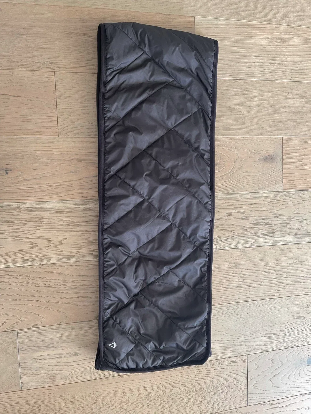 Ivivva puffer scarf - new