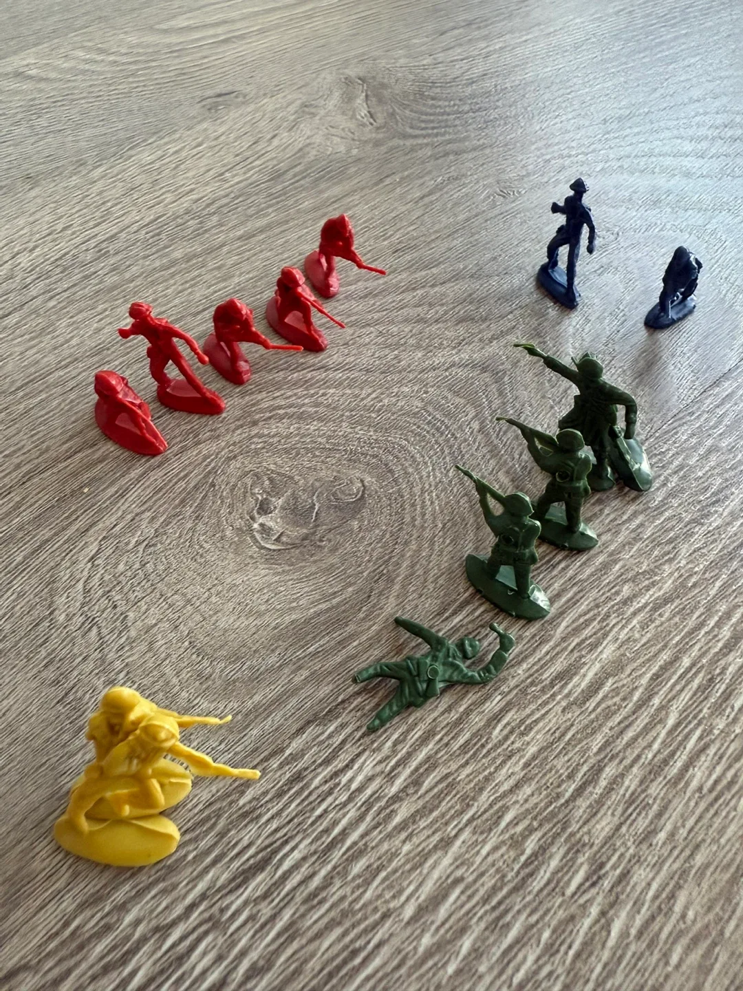 Army figures and soldiers toy set image indicator(7)