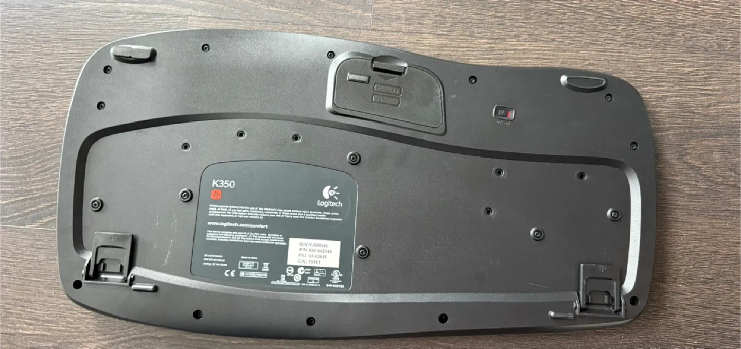 2 Keyboards,Logitech MK550, K350 + M570 Bundle – Like New image indicator(5)