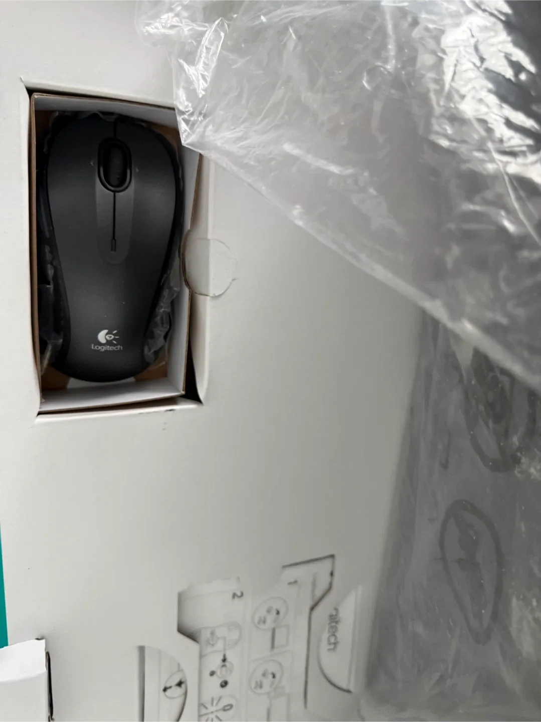 2 Keyboards,Logitech MK550, K350 + M570 Bundle – Like New image indicator(3)