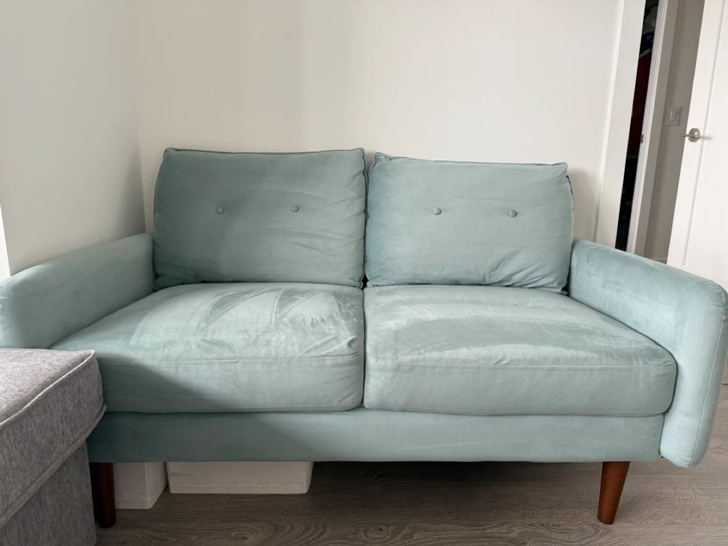 Velvet sofa couch image indicator(3)