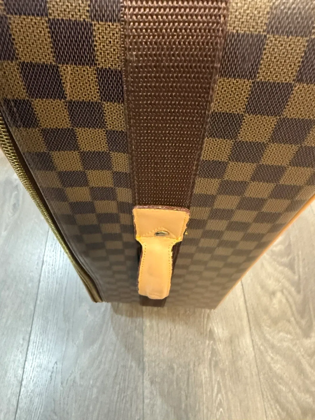 LV Hand carry image indicator(7)