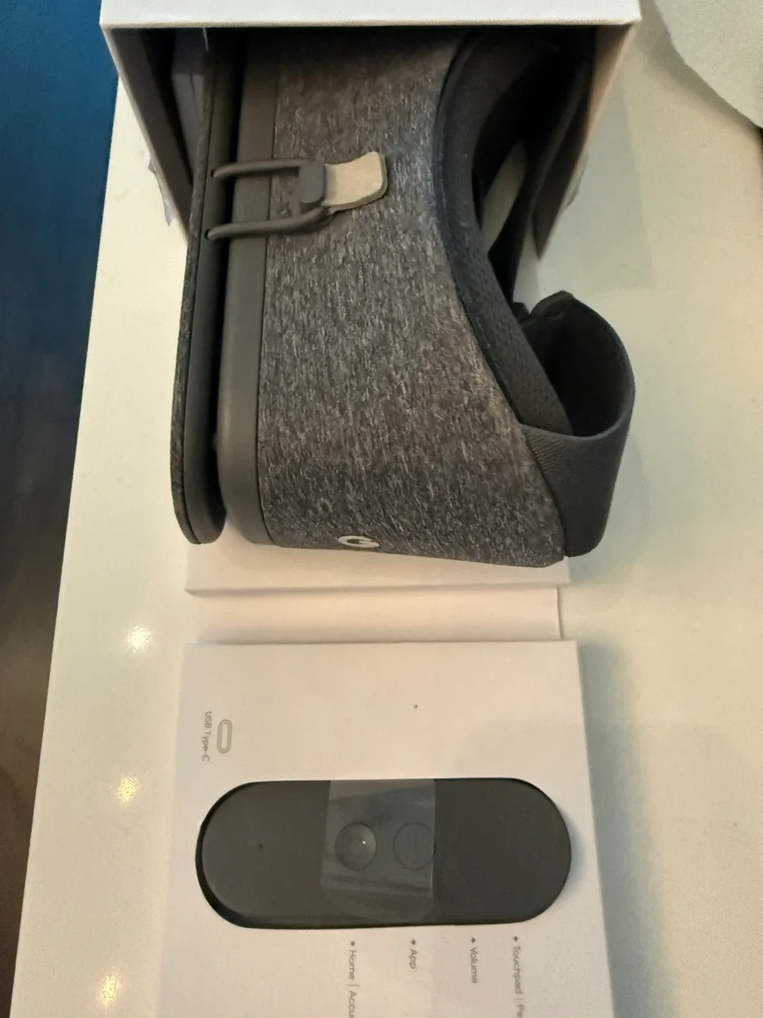 Google Daydream View VR – New in Box image indicator(7)