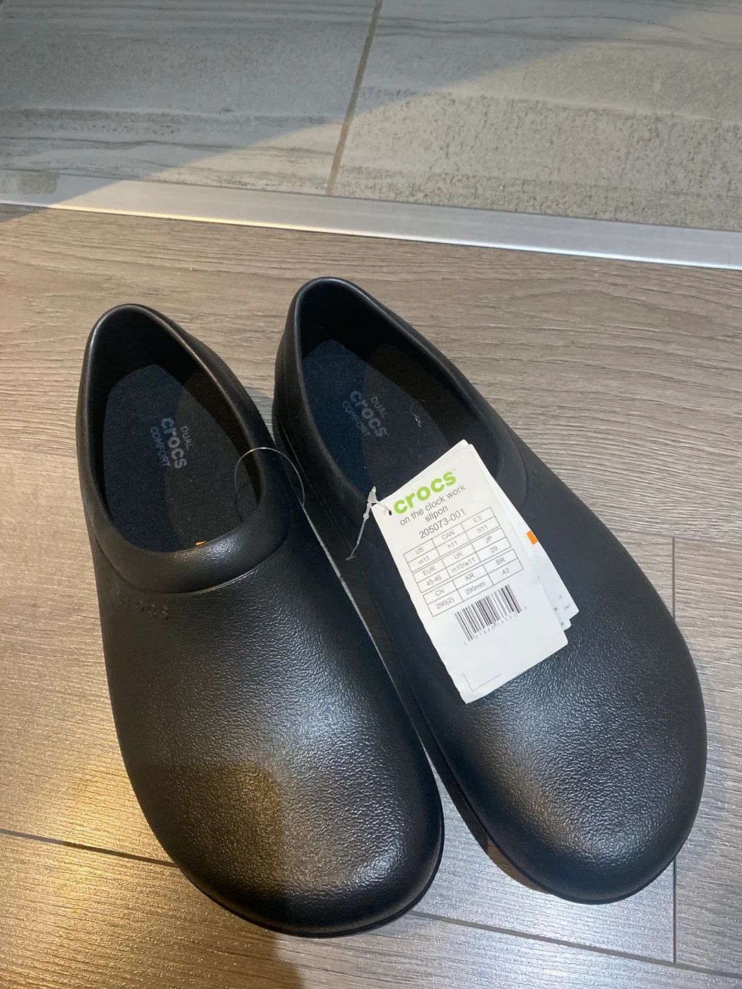 NWT Crocs On The Clock Work Slip-on, Size M11