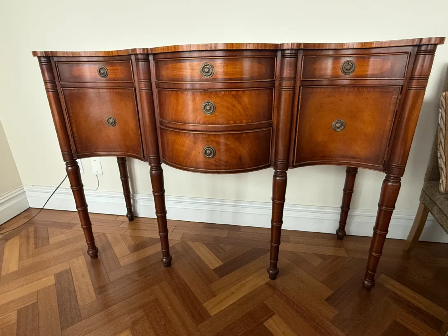 Vintage Mahogany Wood Buffet/Sideboard