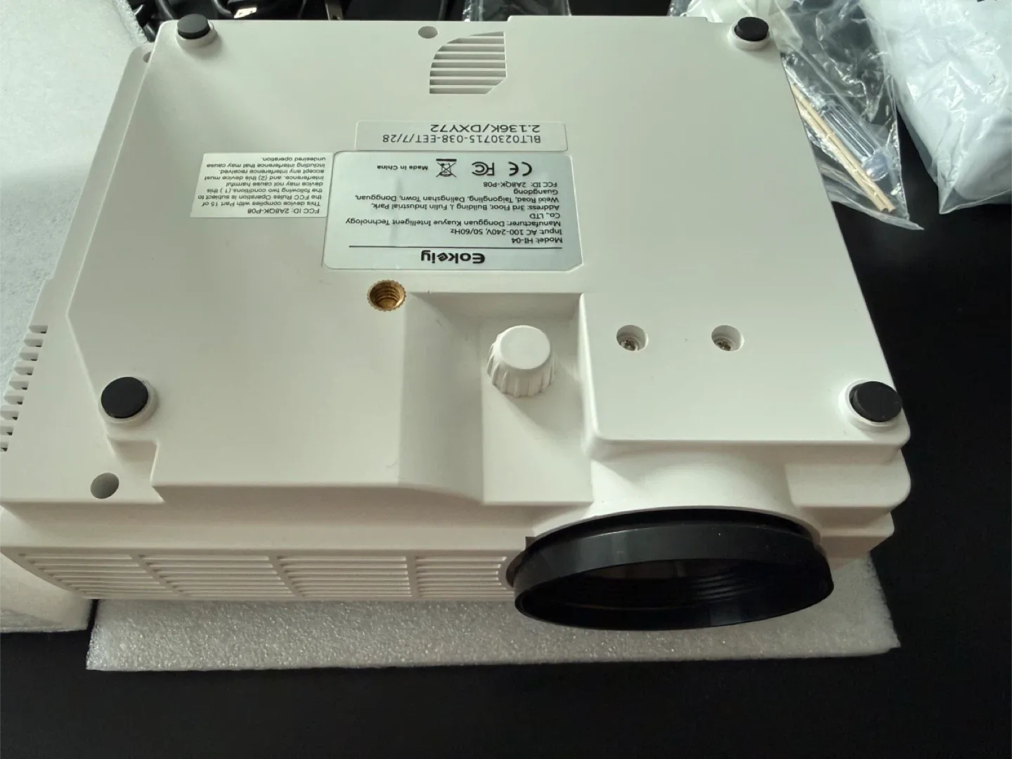 Home Theater LED Projector + Projection Screen image indicator(3)