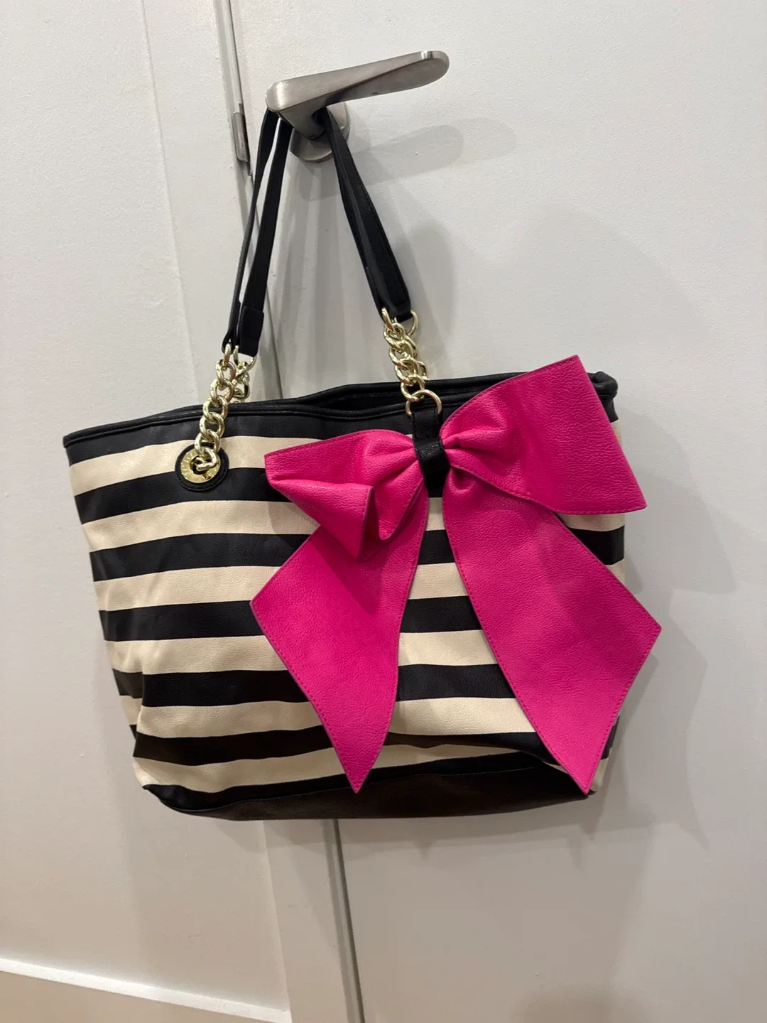 Betsey Johnson Black & White Tote image indicator(4)