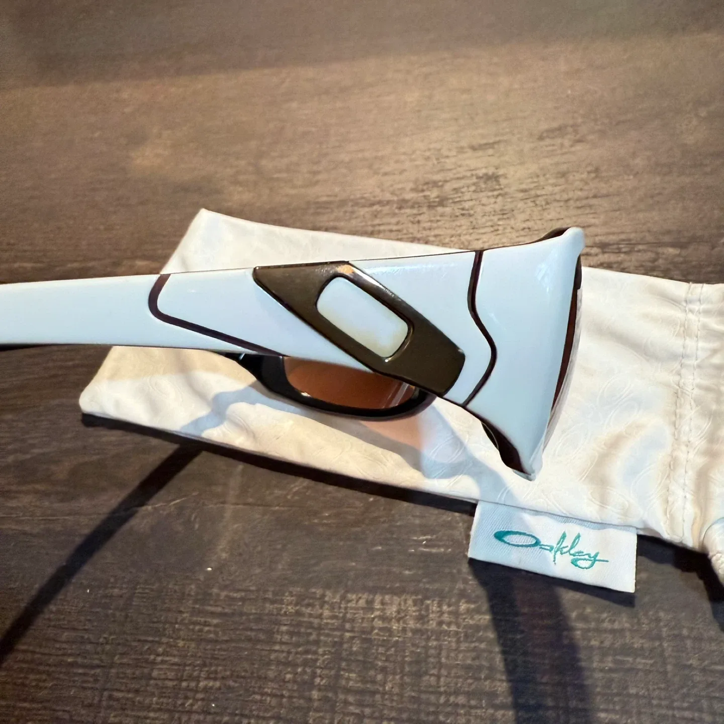 Oakley Sideways image indicator(6)