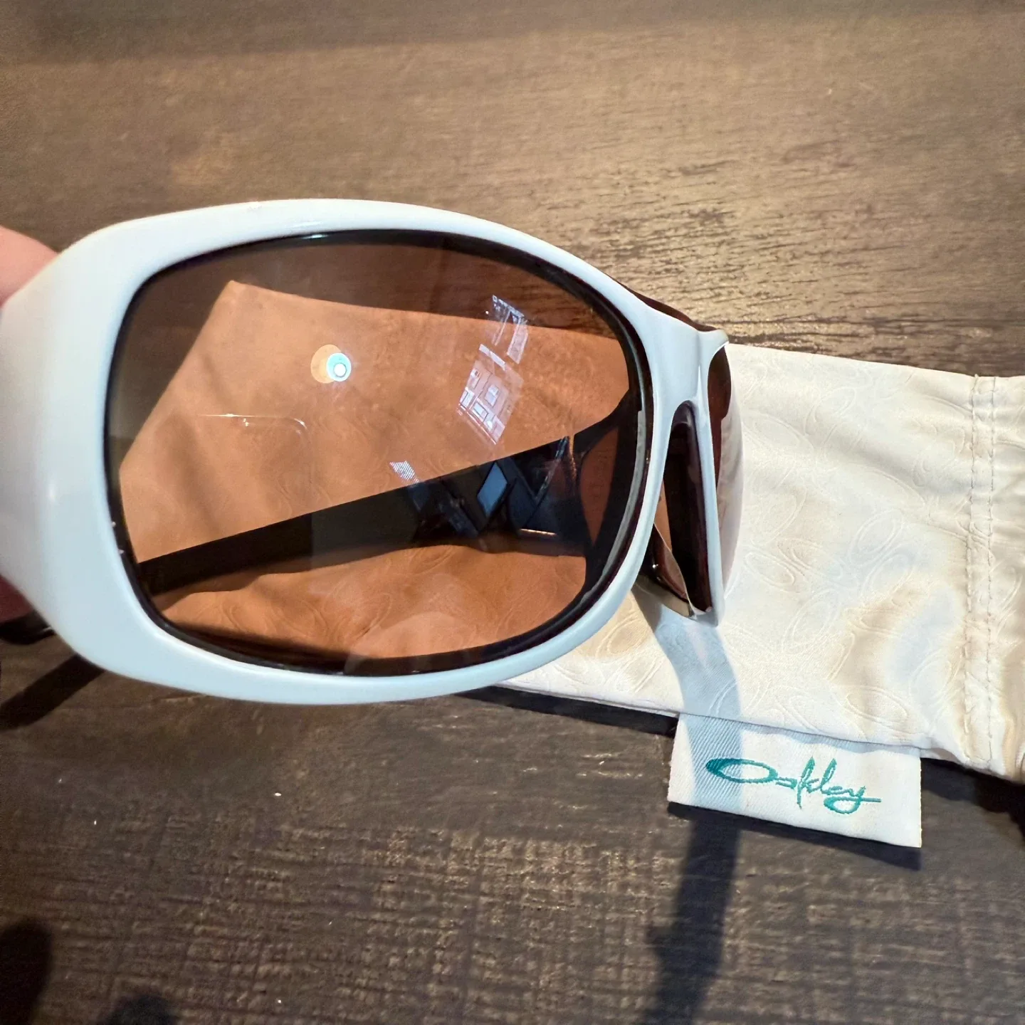 Oakley Sideways image indicator(7)
