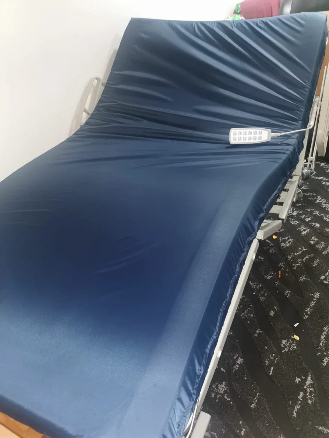 Permobil TROST-PLUS Hospital Bed image indicator(2)